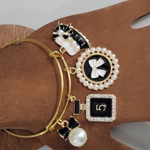 Gold Plated Charm Bangle NWT comes with gift 🎁